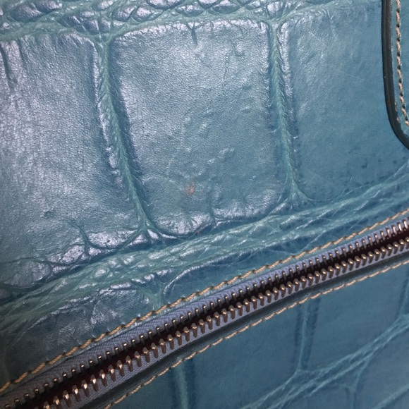 Leather Large Alligator Tote - Picture 4 of 8